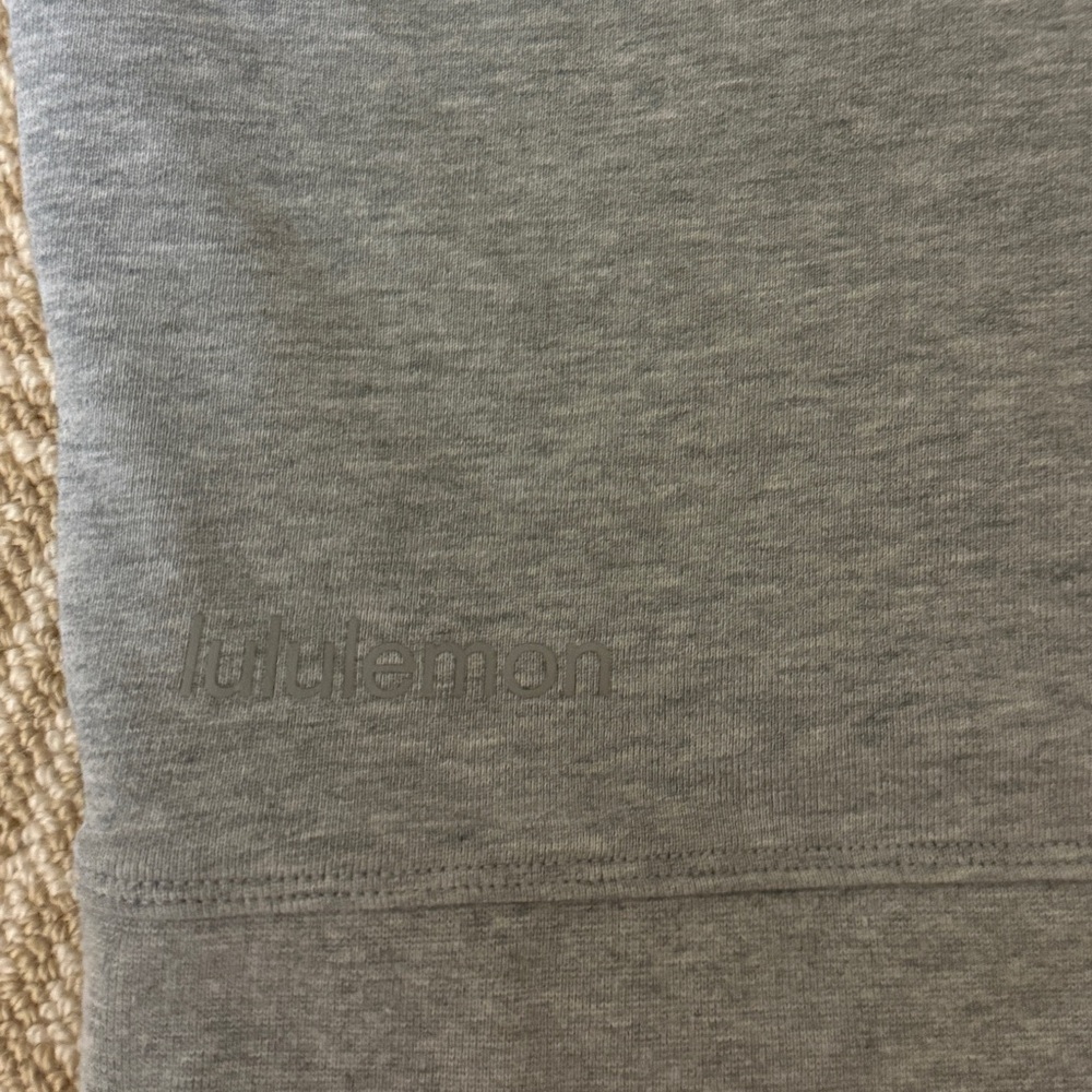 Lululemon grey crew neck - Picture 2 of 2